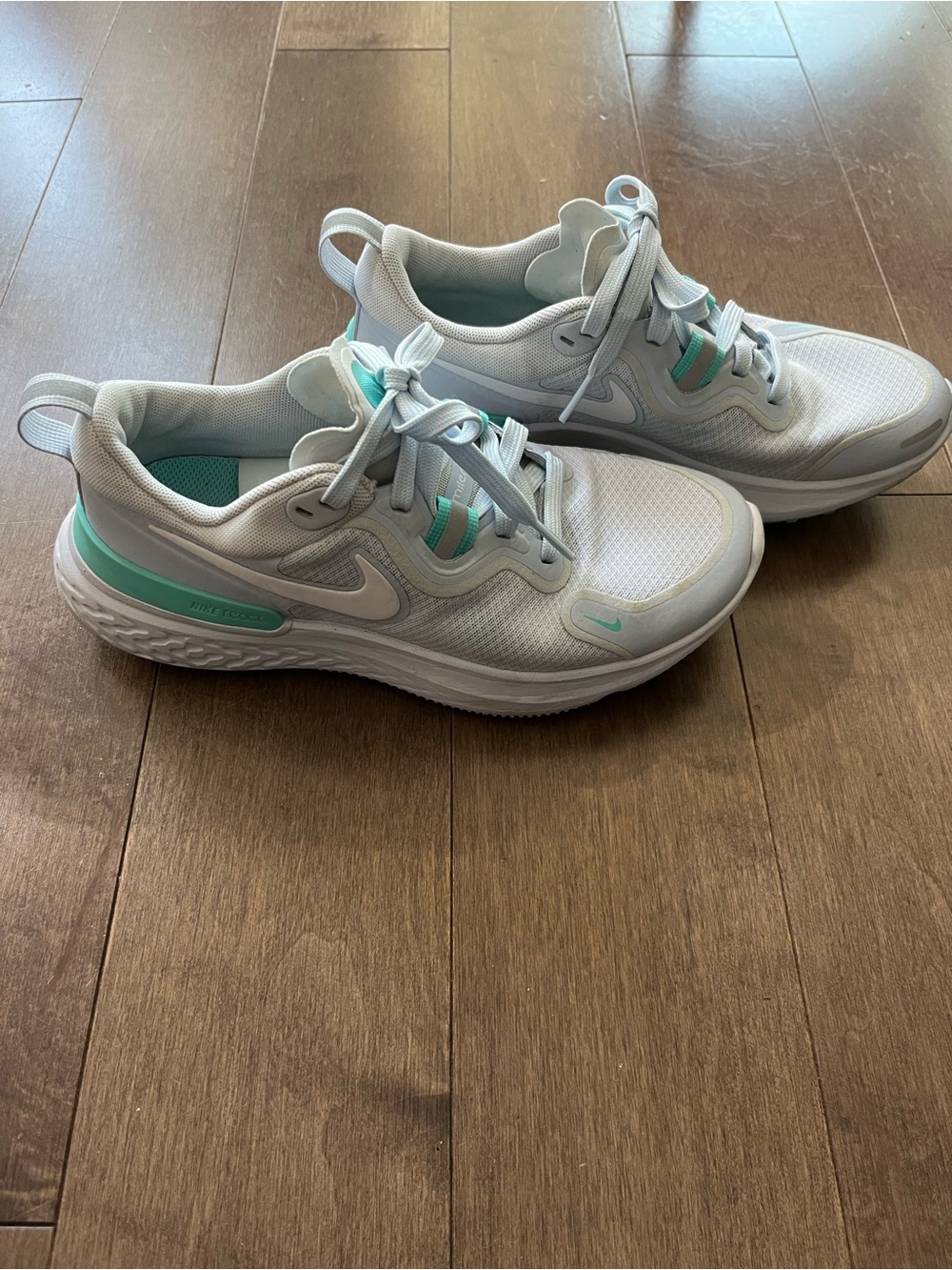 Nike Miler React Running Shoes